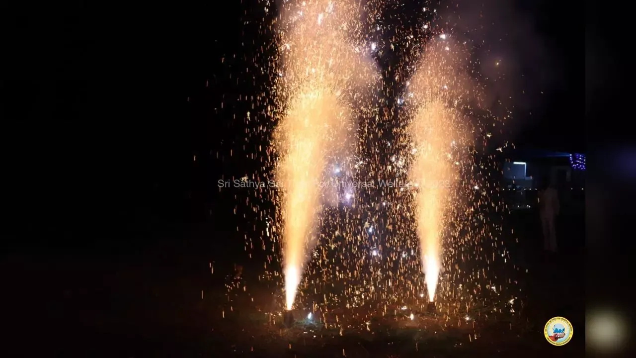 Conclusion of Global Akhanda Bhajan &amp; Divine Deepavali