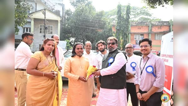 Divine Visit and the Inauguration of the Youth Employment Program